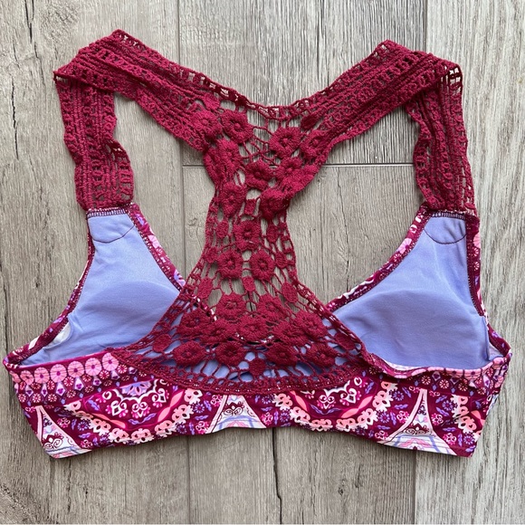 ✨HP✨ SO Medallion Crochet Racerback Bralette Bikini Top | Size Medium - Picture 8 of 16